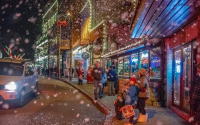 Vote for Eureka Springs as Hallmark’s Merriest Christmas Town!